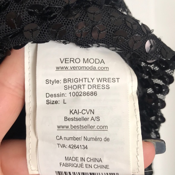 Vero Moda - Black Sequin Dress - Picture 5 of 5